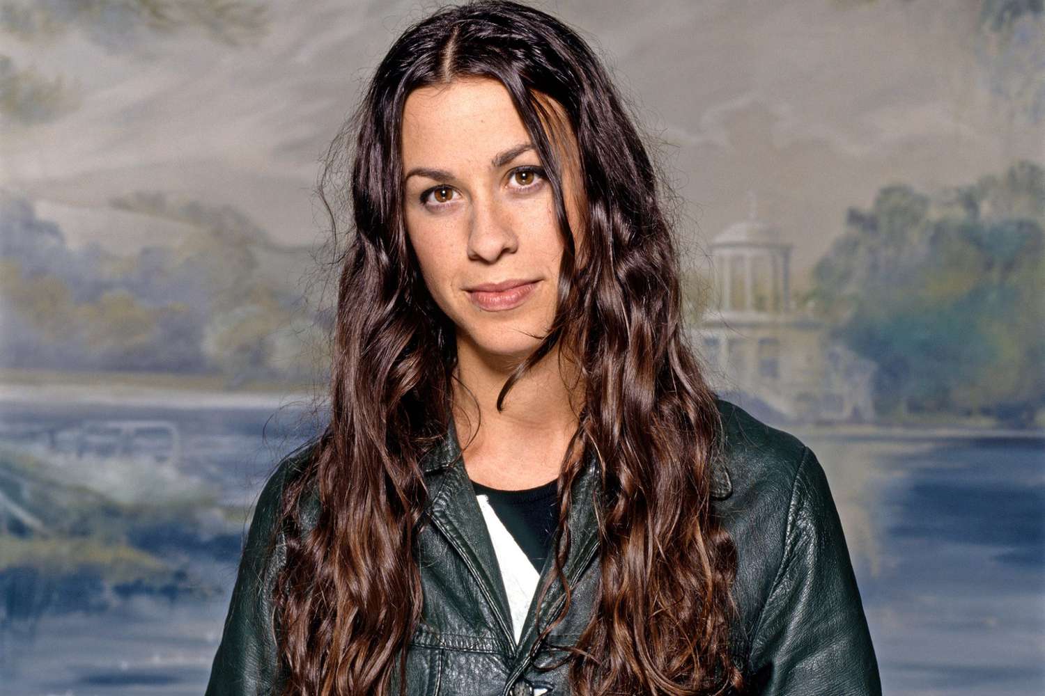 Alanis Morissette Singing