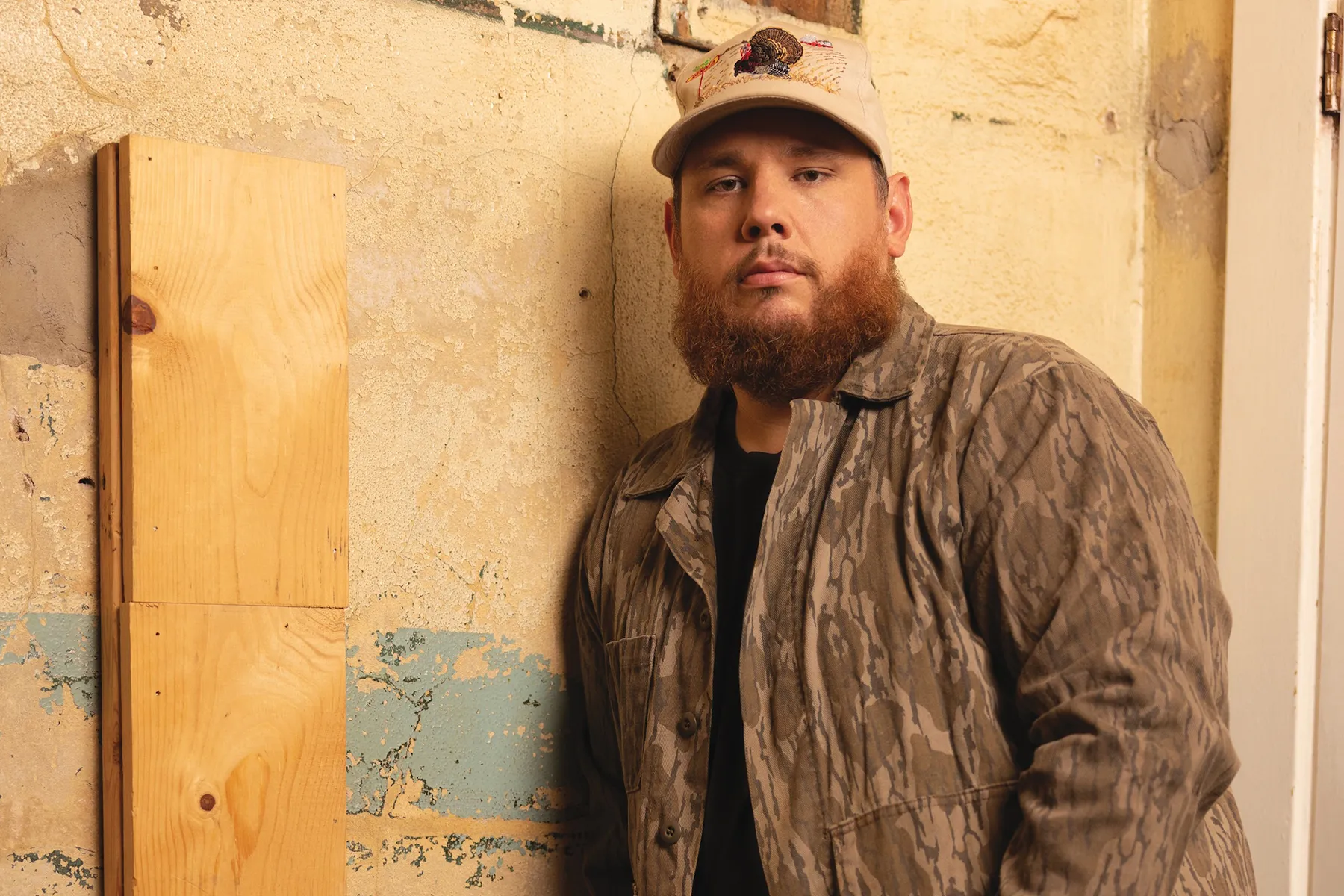 About Luke Combs